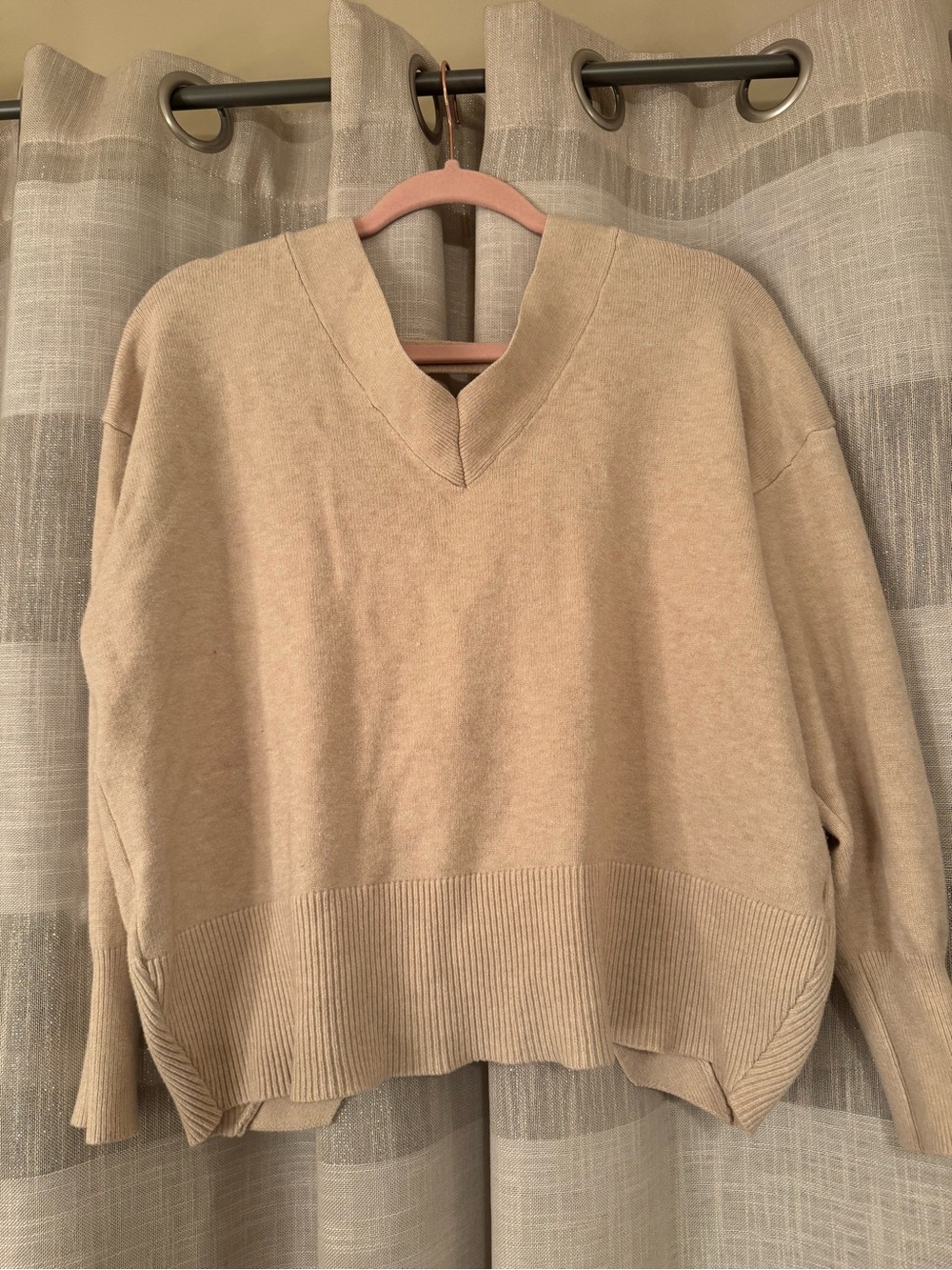 Dèluc Blossom Open Back Sweater